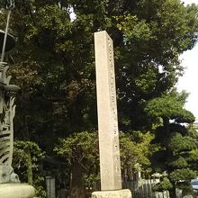 境内には弘法太子像があり、広く、伽藍も多い。