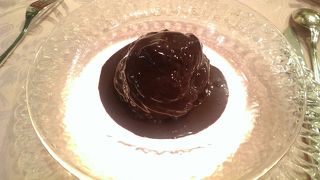 レ・クリスタリーヌ