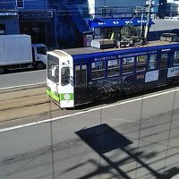 二階の部屋から見える風景　市電が美しい