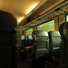 ICの車内。空いていたのはありがたかったです。