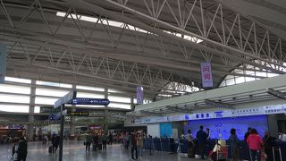 ガラーンとしてても青島ビール