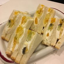 フルーツサンド