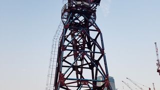 さまざまな色に変わる