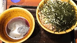 初めて行きました。