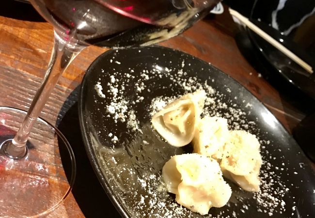 人気店は裏通りがお好き！大人の食通を唸らせる創作中華。