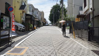 光照寺や日本出版クラブの方に続きます