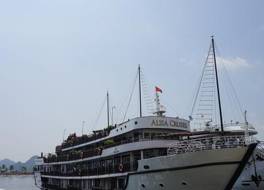 アリサ ラグジュアリー クルーズ 写真