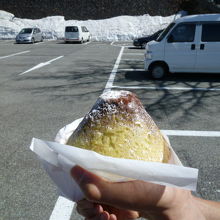 富士山の形のメロンパン