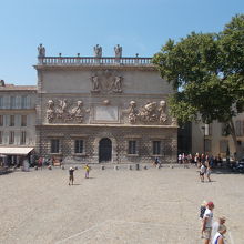 広場の様子です。