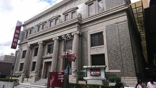 奈良ですが羊の彫刻