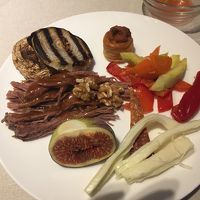 カクテルタイムの食事