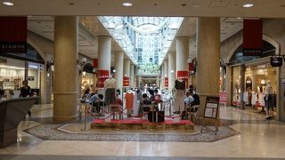 外光を取り入れるなど明るいイメージです。