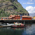 12人乗りの船でフィヨルドを自由自在　ちょっと違った目線からフィヨルド観光♪
