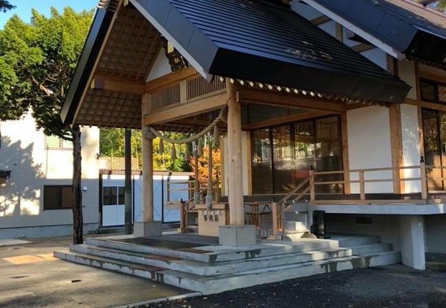 石山神社