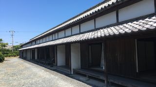 現存する一番長い武家屋敷ですね