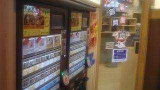 300円ぐらいからお蕎麦があるので助かります。