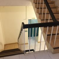 当然エレベータはありません