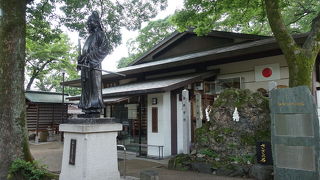 日本一のさざれ石