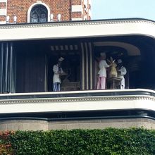 からくり時計　人形のパレード