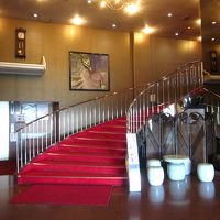 フロントは更に上の階