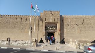 地下の博物館部分はかなり広い