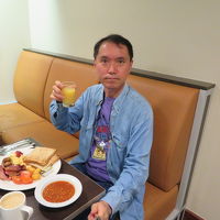 朝食バイキングを頂く！