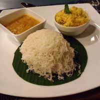 メインはカレー。食べきれない&#128560;