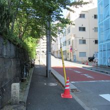 坂下からの様子