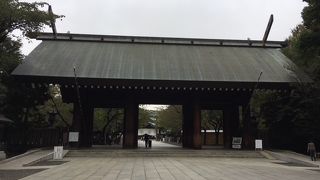 神門をくぐると雰囲気がガラリと変わりました