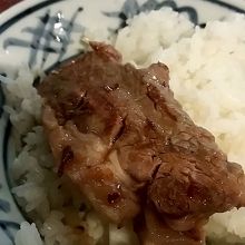 肉は臭みがなく、柔らかくてご飯と相性良し