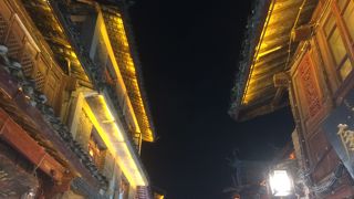 夜の麗江古城はおすすめ