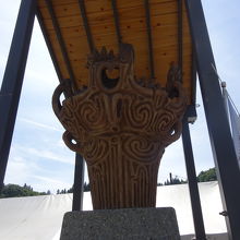 火焔型土器のオブジェ