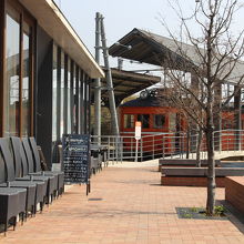 縁結びスクエア