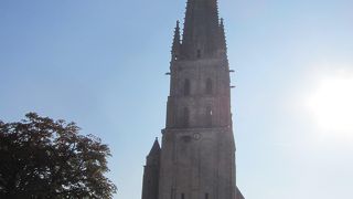 サン サヴァン シュール ガルタンプの修道院教会　