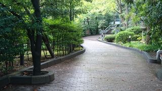 和洋折衷の庭園