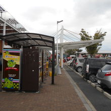 駐車場は停めやすい。