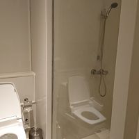 トイレとシャワーブース