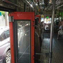 ドアが開いたまま