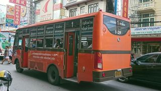 ドアが開いたまま走行