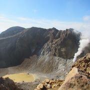 山頂まで1時間少々、北海道でも1、2の迫力の景色を味わえる山