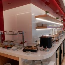 サラダやスープもありました