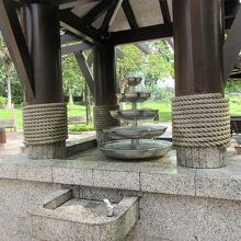 変わった水飲み場