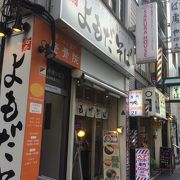 本格的カレーの店