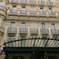 エントランスより