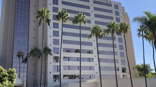 Embassy Suites by Hilton San Diego La Jolla