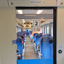 プラハ⇔クトナーホラの列車はトイレ付でキレイ。