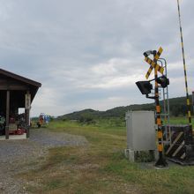 天塩弥生駅ホーム側