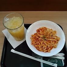 パスタランチセット(カニのトマトクリーム味)700円