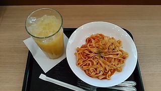 (デリーナ)店内は明るく過ごし易い雰囲気です。