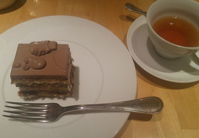 定番のチョコケーキ